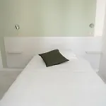 Hotel The Sea 2*