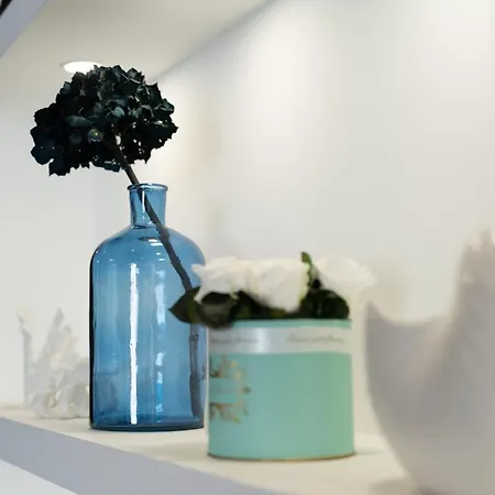 The Sea Ξενοδοχείο